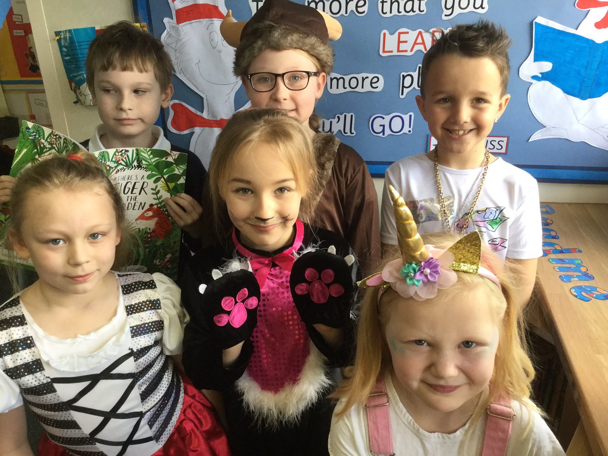 MissBHighlands's tweet photo. Wonderful costumes on world book day @WorldBookDayUK https://t.co/qHje3tlLtu