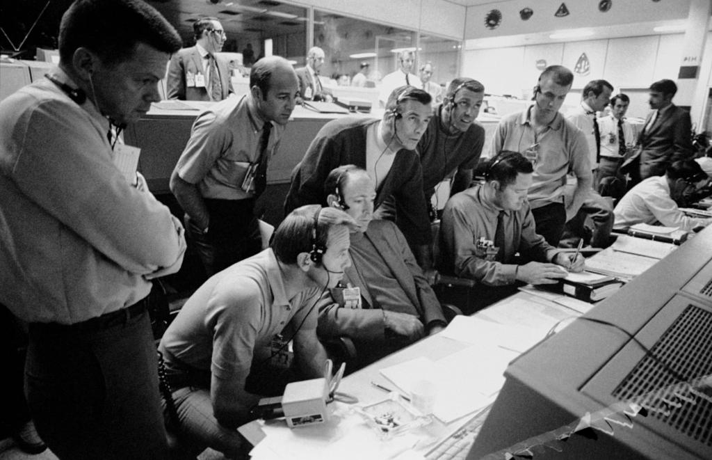 NASAhistory's tweet photo. The 'success' of @NASA’s 'successful failure' was due to the hard work and ingenuity of Mission Control. In honor of the approaching 50th anniversary of #Apollo13, we will be featuring a member of the Apollo 13 Mission Control every Monday
Happy #MissionControlMonday!
#Apollo50 https://t.co/MTkB8VkqMQ
