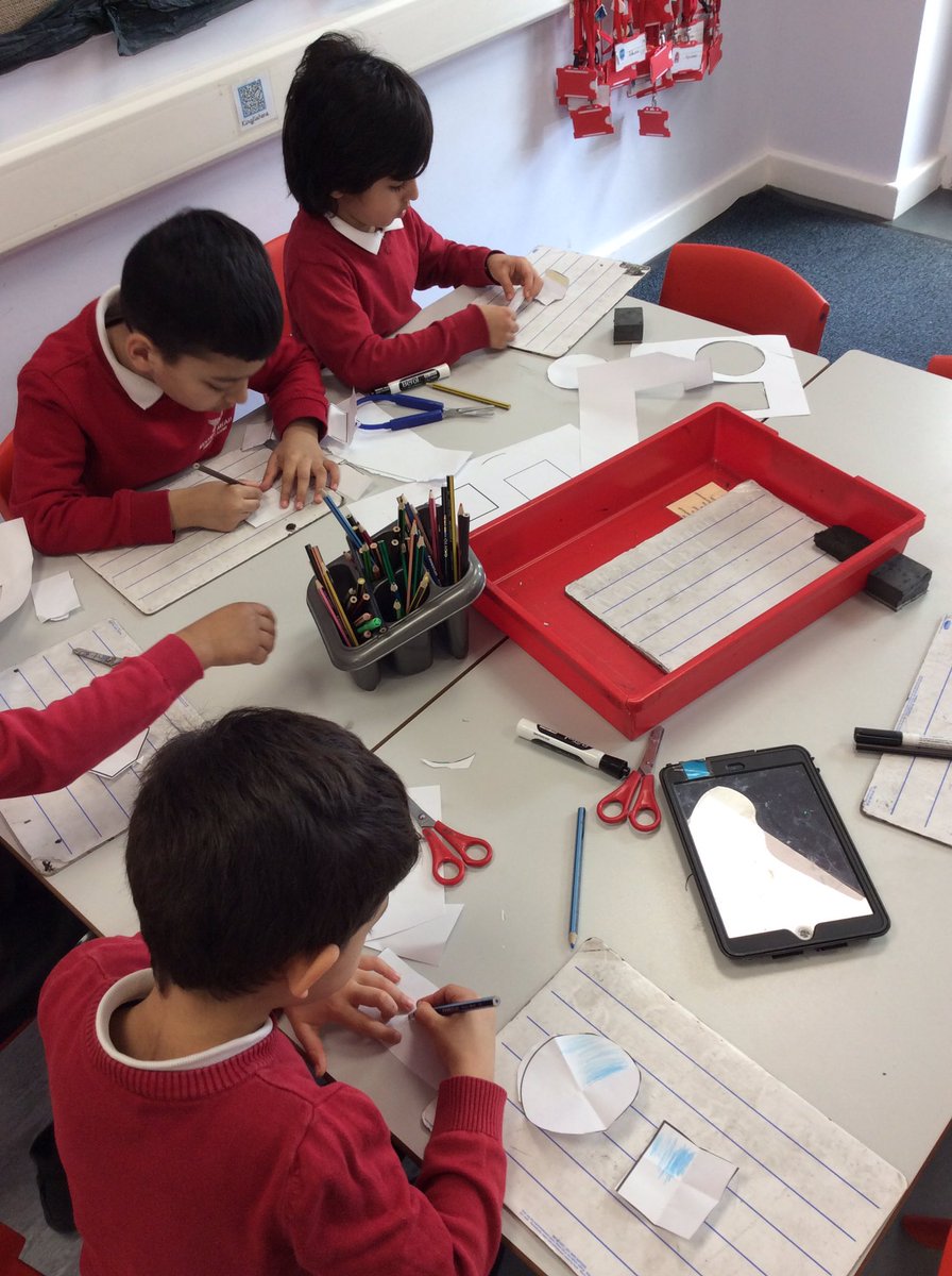 MissHPatelKMPA's tweet photo. Kingfishers are learning to find a quarter of a shape @kestrelmead https://t.co/nuaSB7xCEv