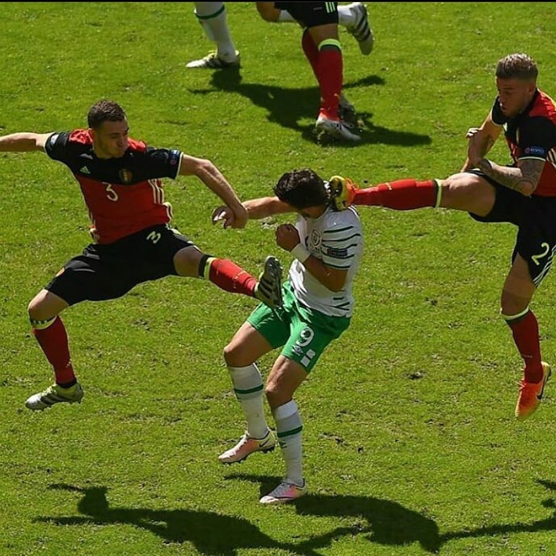 oinfofutebol's tweet image. Quando o jogo é valendo um refrigerante: