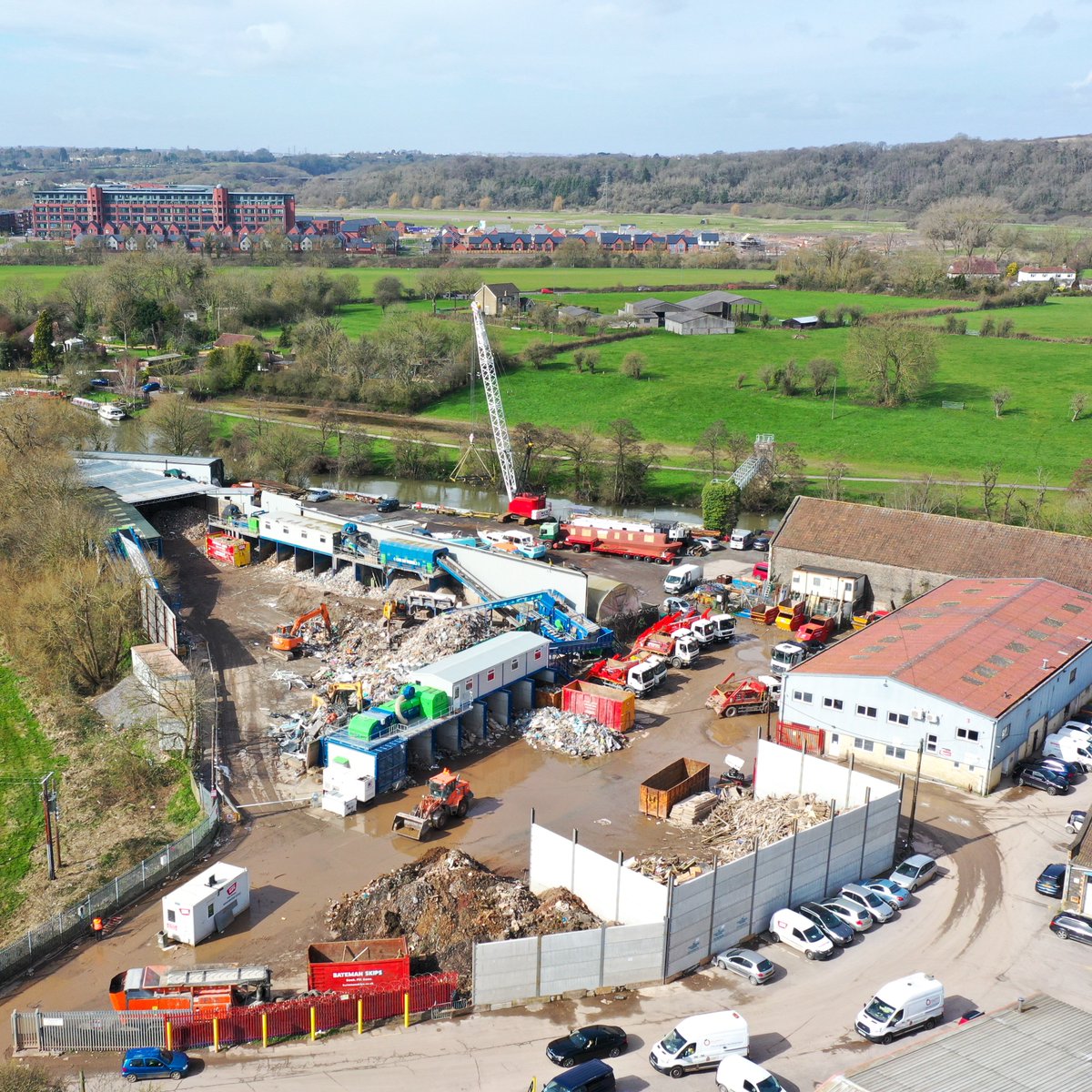 We want to let everyone know that as it stands, we are fully operational for the hire of Skips, Grab Lorry and our Waste Transfer Station.

We're taking all the recommended precautions and will follow the advised cause of action in the coming days. 

#skiphire #bristol #bath