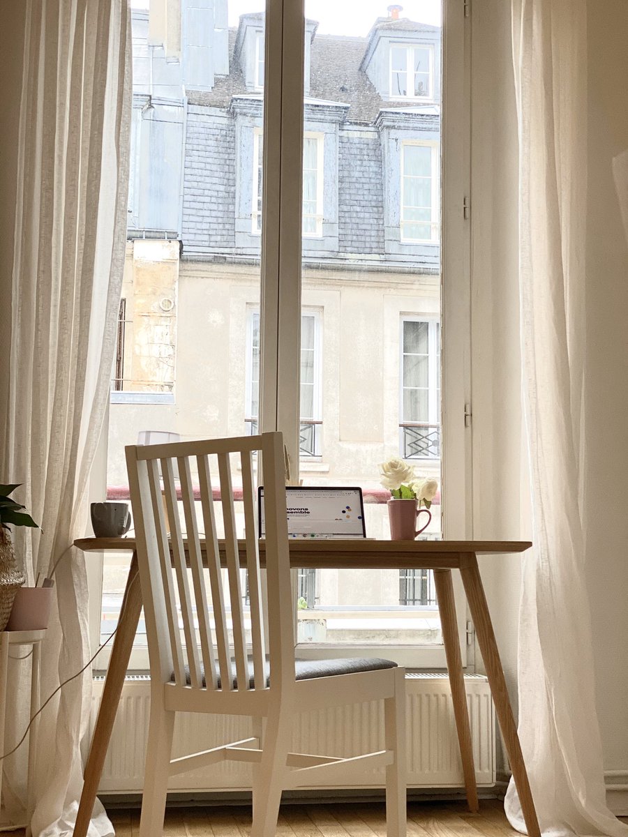 A_Chaubet's tweet photo. C’est parti pour 1 mois potentiel de #teletravail 🖌 Perso j’adore travailler de chez moi depuis 5 ans 1 fois par semaine surtout pour faire des grosses analyses au calme 🧘🏾‍♂️. Et vous vous voyez des avantages au remote ? https://t.co/ZmIPVs4Y8Z