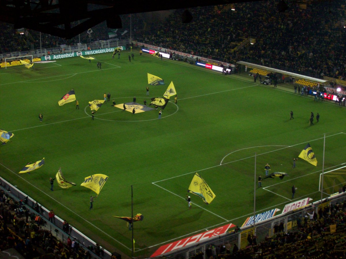 ticket08dotcom's tweet photo. Mindestens bis zum 02. April wird es keine Spiele in der 1. Bundesliga und in der 2. Bundesliga geben. Das teilt die #DFL in der #Pressekonferenz mit. @ticket08dotcom https://t.co/Qjc3kTTHpp
https://t.co/Tm4H4rNGJV
https://t.co/NBsWu6EoZg
https://t.co/8ileZGx8Me https://t.co/KGkBJCflYh