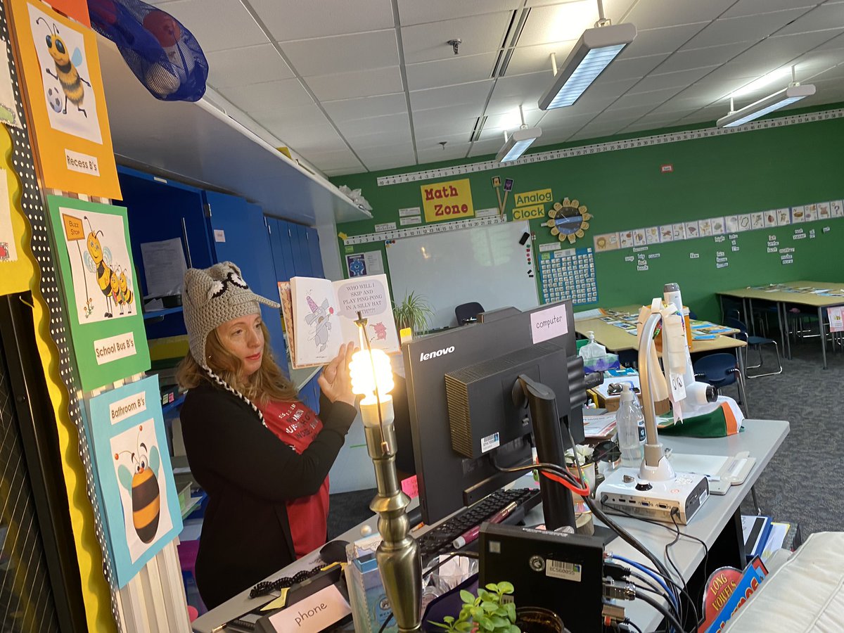 AJavoian's tweet photo. Our amazing teachers doing read alouds to their kids during live office hours! #dhsedu #6ranches1family https://t.co/KaVtJzrQYV