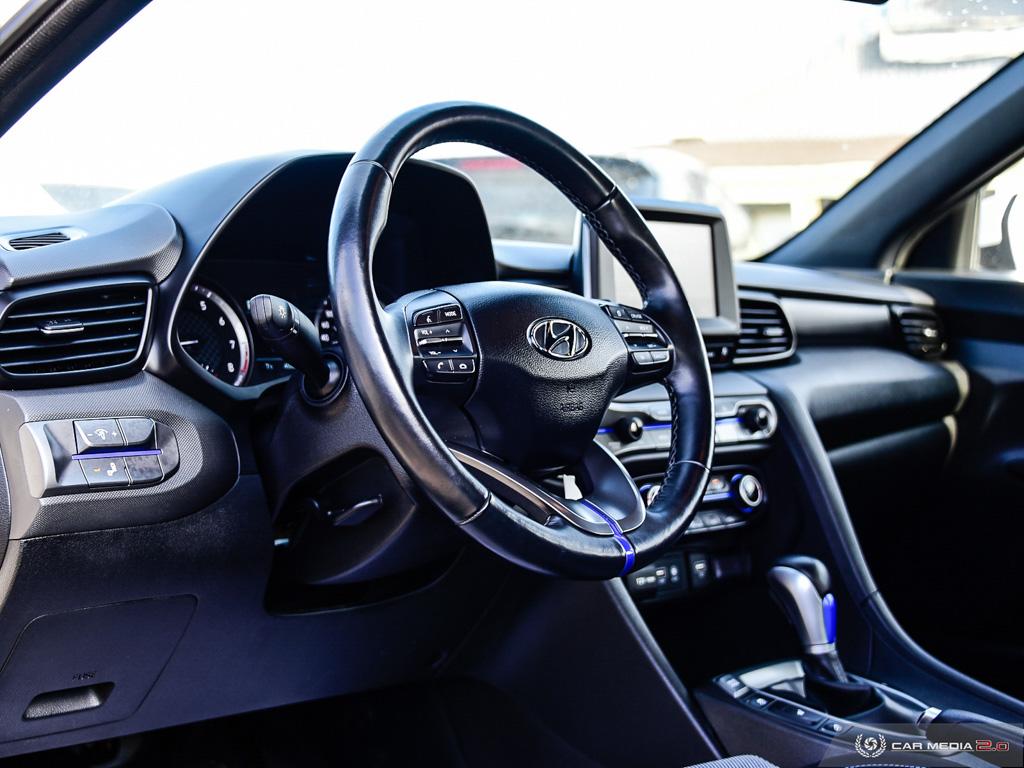 AutoChoiceSale1's tweet photo. 2019 Hyundai Veloster GL
Stylish and sharp looking Veloster with alloys, tint, the versatility of Eco/Sport/Smart driving modes. https://t.co/He0I0egTAS
.
.
#AutoChoiceSales #orillia #used #Cars #QualityInventory https://t.co/Ma4NmmkDwB