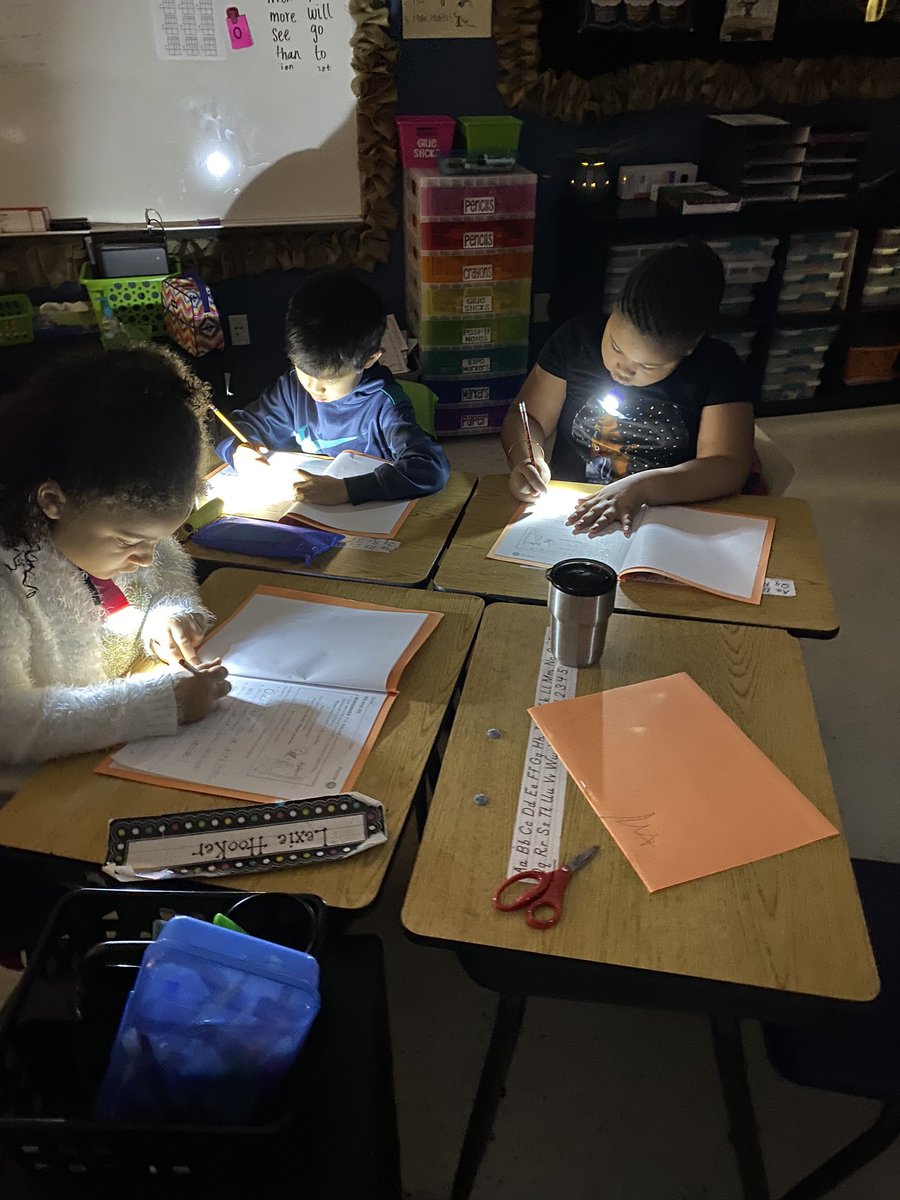 EECastillo5's tweet photo. Friday flashlight fun. They loved doing their work using flashlights. @MsHollyShelton @MorningsideES https://t.co/6k5F4NSS5Y