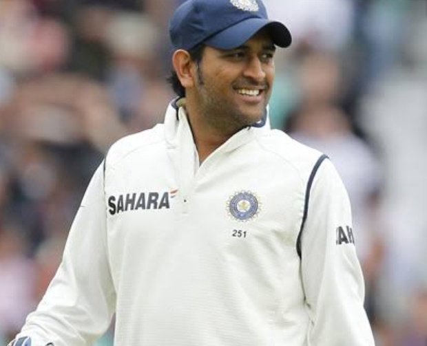 DHONI AS LION .........THREAD