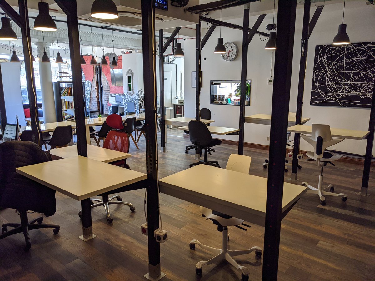 Every other desk only at Company so you're always a meter away from anyone else! Come and work despite #covidー19uk be with people while you can! #COVID19 #positiveTaunton #greatCompany