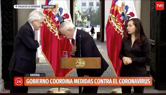 Mercado_Humo's tweet photo. Que hicimos pa tener a este par de weones? 🤦🏻‍♂️

 #CuarentenaCoronavirus https://t.co/rfE5oBtwJq