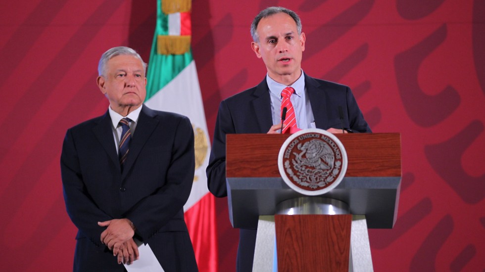 lopezdoriga's tweet photo. “Aunque pase de los 60 años, no quiere decir que es una personal de especial riesgo. Casi sería mejor que padeciera coronavirus porque él, en lo individual, se va a recuperar espontáneamente y va a quedar inmune”, aseveró Hugo López-Gatell sobre AMLO https://t.co/BRPpoLKnaG https://t.co/7NYndnTmEG