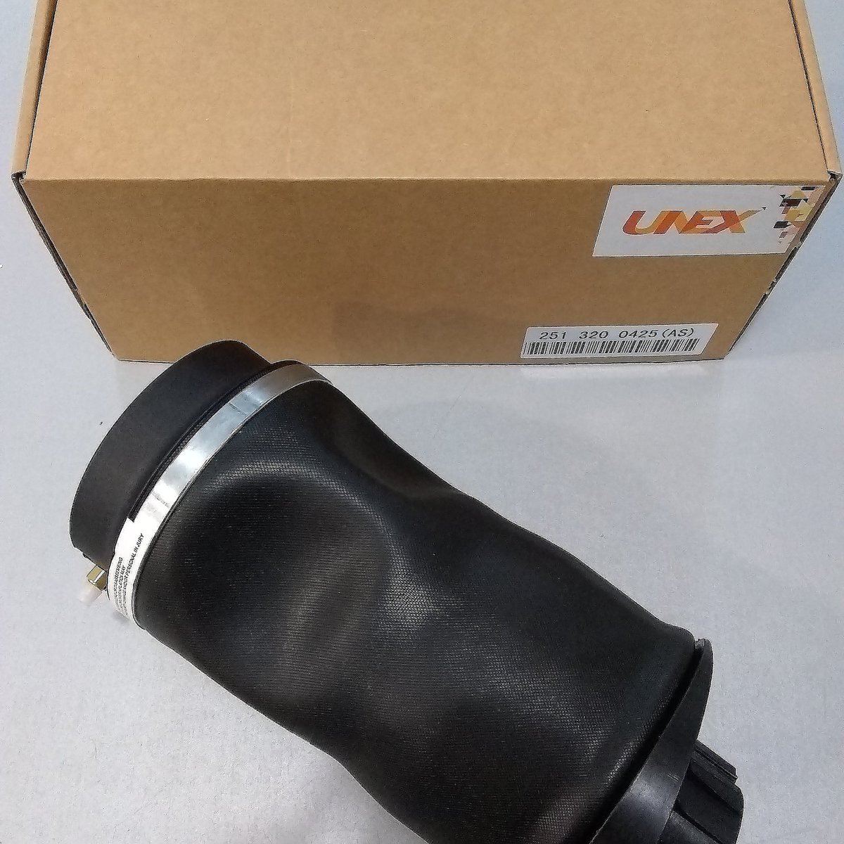 DikautoC's tweet photo. Пневмоподушка задняя UNEX. Гарантия 1год. Mercedes-Benz W251

Цена - 100$

Наши контакты для связи:
+380675153041
+380639857799
dikauto@gmail.com

https://t.co/03Y0ZPN96N

#пневмосистемы #пневмобаллоны #пневмоподвеска #пневмоподушка #dikautocom #dikauto #mercedes #w251 #r_class https://t.co/JutrENdbDe