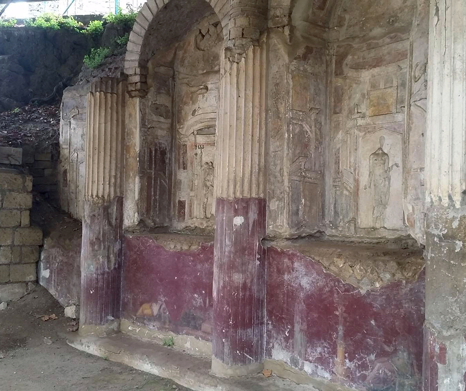 bausubstanz's tweet photo. Kulturelles Welterbe? Mit der #PSPPSummerAcademy 2020 des @PompeiiProject schaffen wir ein interdisziplinäres Netzwerk. Lassen Sie uns gemeinsam die Ausbildung junger Restaurator*innen fördern unter: https://t.co/PzL9BpRxvP #Bepartofit https://t.co/LgIGCK73BE
