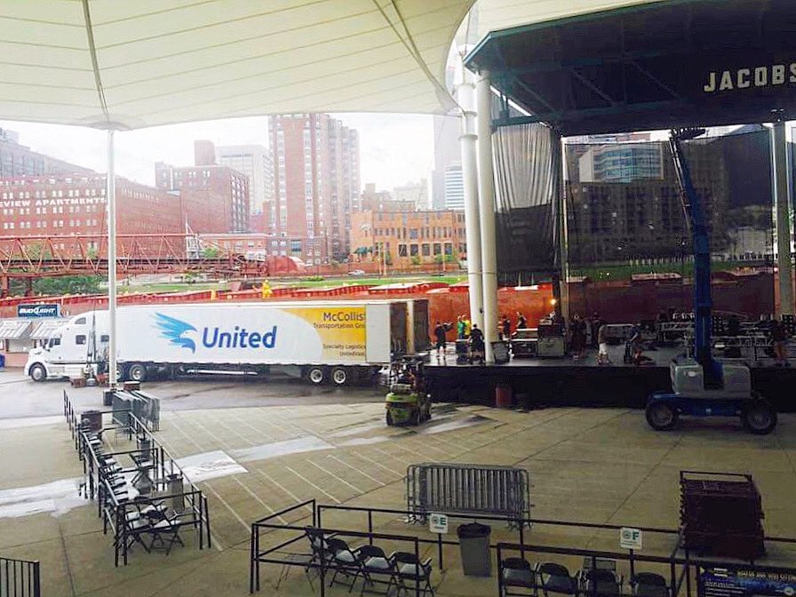 Empty venues for awhile.  #McCollisters will be here when the shows go on. Stay Safe. Stay 💪🏻.
#ontour #trucking #transportation #logistics #concert #trucking #tradeshow #allinthistogether #finalmile #entertainment #cdl  #supplychain <a href="/jacobspavilion/">Jacobs Pavilion</a> #jacobspavilion #usa #usa🇺🇸