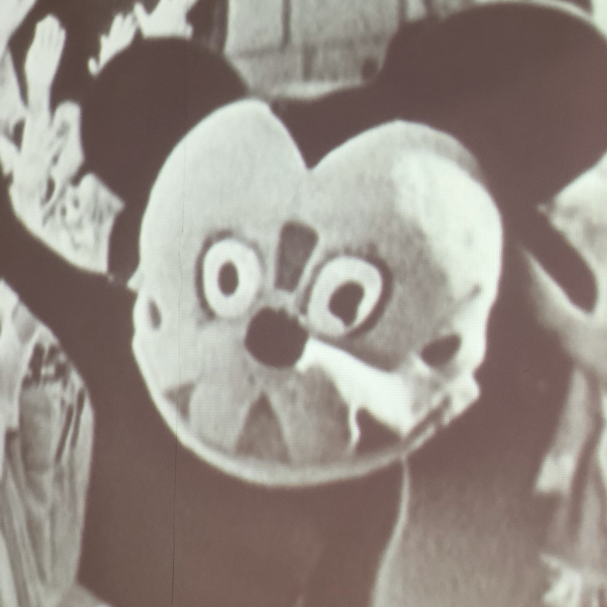 水江未来 今 東京ディズニーリゾートは閉園中だから アメリカで最初のディズニーランドがオープンした時のミッキーマウスを紹介するね T Co Crlah9kkft Twitter