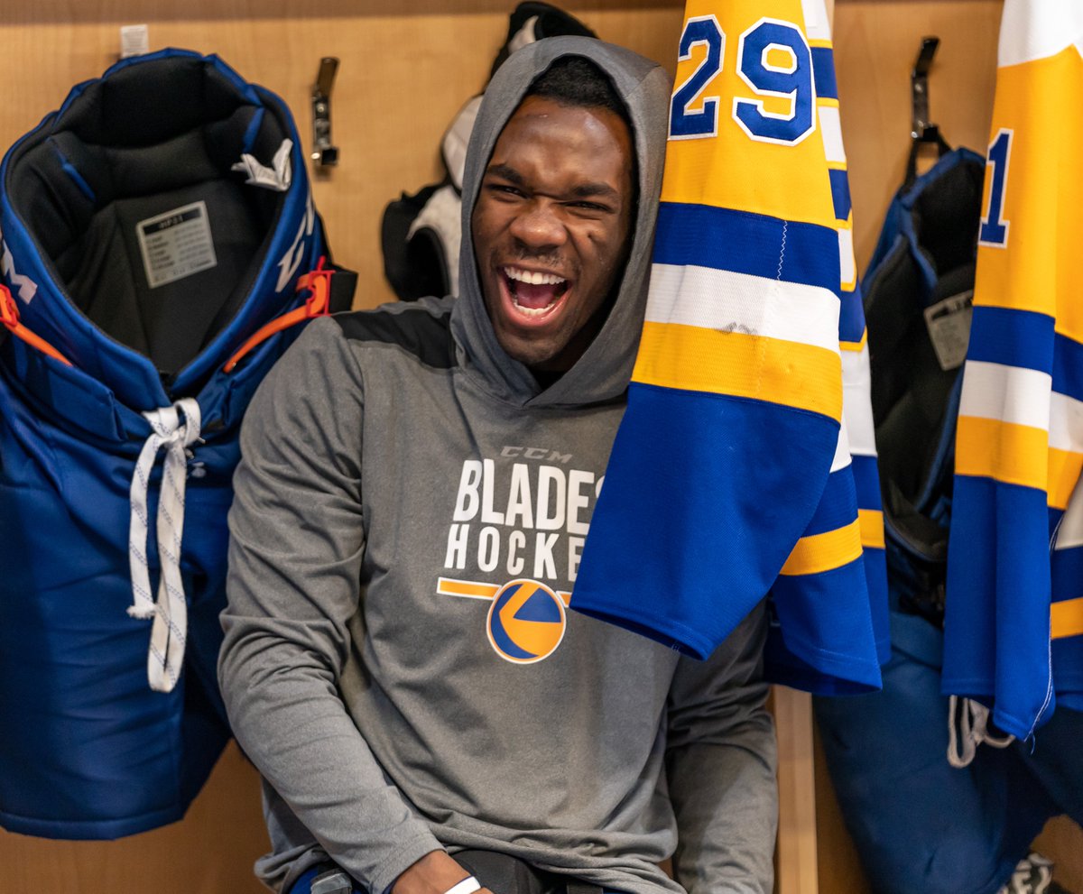 BladesHockey's tweet photo. A @caidendaley88 smile = the best way to start a Monday 🤩 https://t.co/5nyItH1rvu
