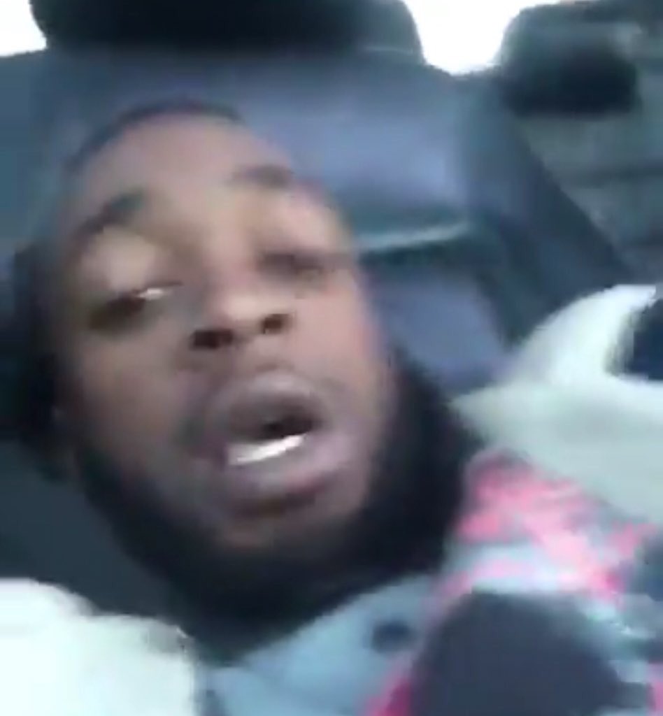 RacksBundles's tweet photo. I’m in a lyft and the driver coughing https://t.co/tGUcBhHYF6