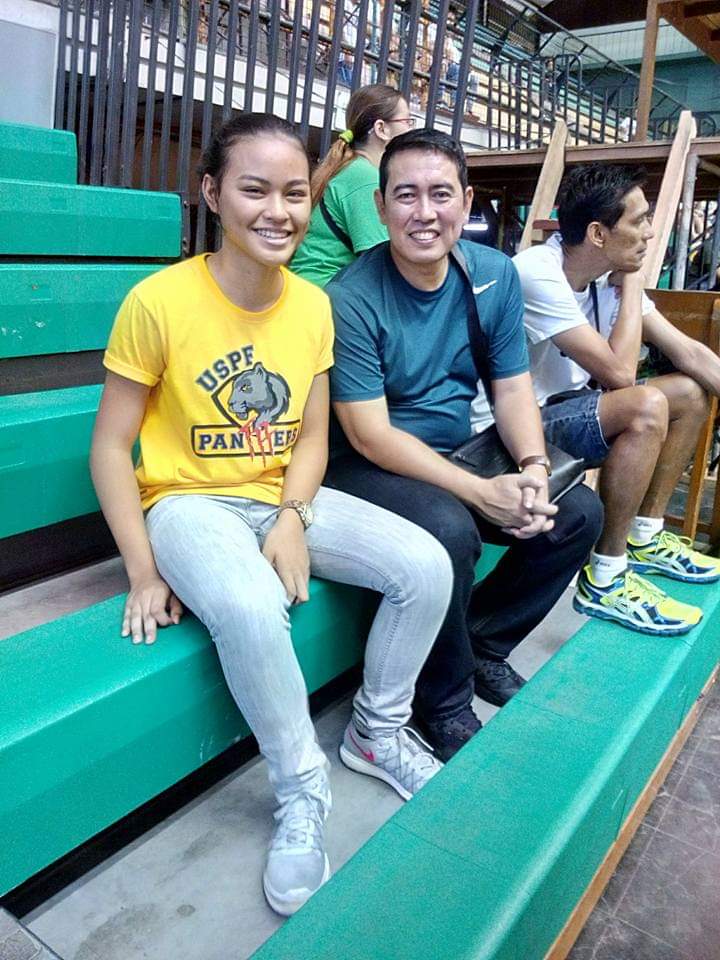Team_KloKoi18's tweet photo. Koi with Coach RDJ💚 https://t.co/xNQtINhqaN