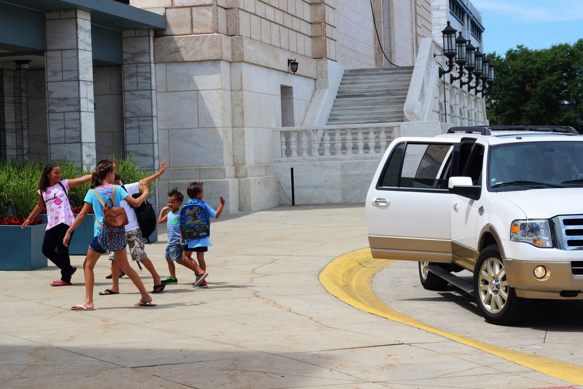 🚌Did you know that half of all schools no longer have busses? 

GoKid Connect is the solution for schools! Parents can team up to plan carpools to and from school, classes, sports and after-school activities. 

Learn more:
bit.ly/39iHj2W