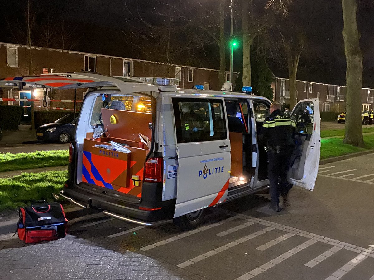 17 jarige jongen zwaar gewond na ruzie op de Groenezoom Rotterdam..