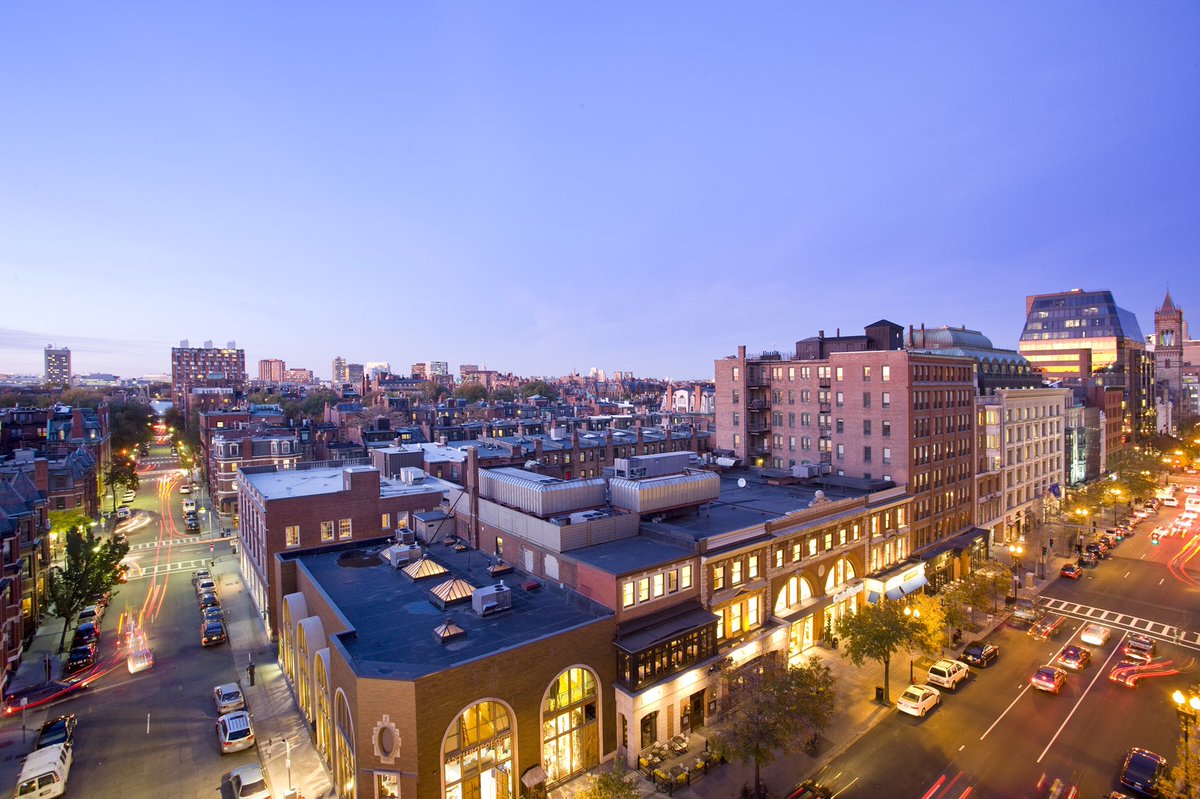 MO_BOSTON's tweet photo. Enjoy a getaway close to home with our new Boston #Staycation package! Enjoy a $100 spa or dining credit and let our team take care of you, so you can relax and unwind. Reservations: +1 (617) 535 8880 or mobos-reservations@mohg.com. #MOBoston #DestinationMOnday #MOoffers https://t.co/39kCTaM9Xj