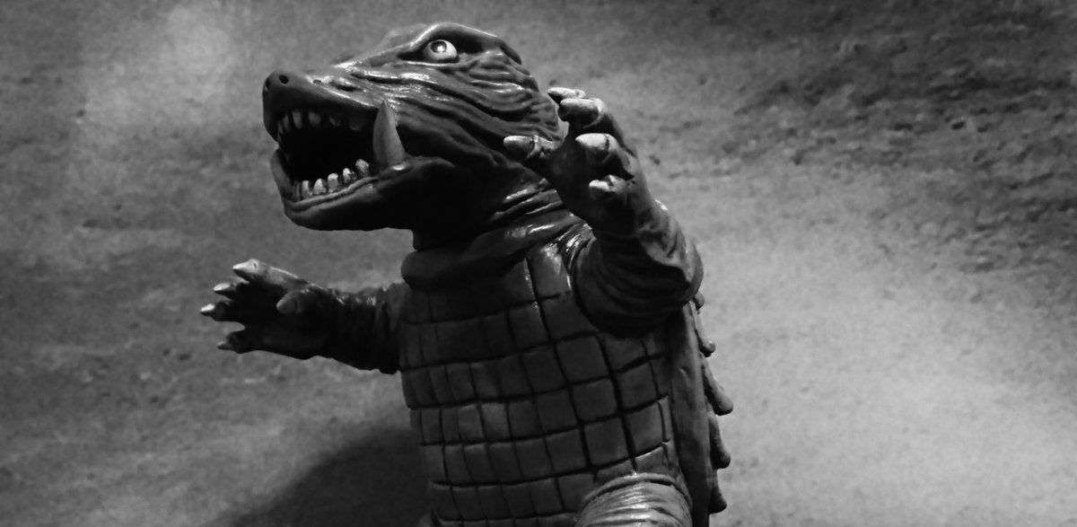 Twoucan 大怪獣ガメラ の注目ツイート イラスト マンガ コスプレ モデル