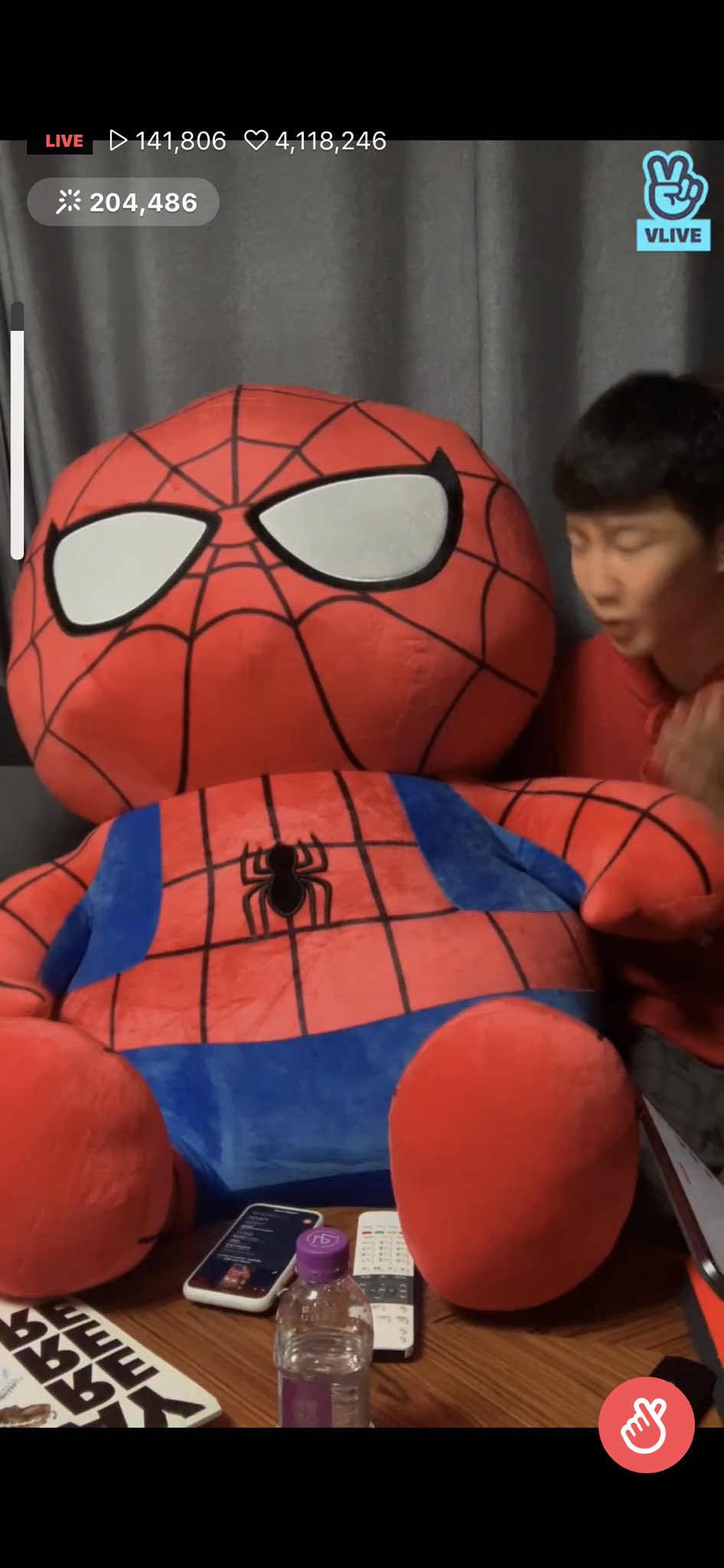 Peluche spiderman store gigante miniso