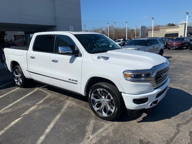 Gliptone's tweet photo. One of our newest AAC's, Preferred Auto Dealership has their first GT Quartz Coating in the books! 👊@briancaporaso
#certified #new #ceramiccoating #gliptone #gliptoneproducts #gtquartz #tryitonceuseitforever #carguys #detailguys #cardetailing #cardetailers #detailersofig https://t.co/PE1CH5ptdJ