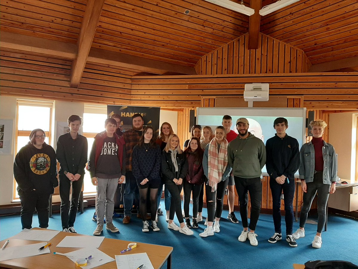 Swyddog Cangen Grŵp Llandrillo Menai (@scgllm) on Twitter photo Ail sesiwn y dydd i <a href="/AmeerPresenter/">Ameer Davies-Rana</a> gyda dysgwyr cyfryngau @meiriondwyfor /second session of the day with Ameer with media learners in Pwllheli.
Diolch Ameer am y cyflwyniad gwych, perthnasol ac i'r dysgwyr am eu hymateb frwdfrydig!
<a href="/colegcymraeg/">Coleg Cymraeg</a> @LlandrilloMenai Ail sesiwn y dydd i <a href="/AmeerPresenter/">Ameer Davies-Rana</a> gyda dysgwyr cyfryngau @meiriondwyfor /second session of the day with Ameer with media learners in Pwllheli.
Diolch Ameer am y cyflwyniad gwych, perthnasol ac i'r dysgwyr am eu hymateb frwdfrydig!
<a href="/colegcymraeg/">Coleg Cymraeg</a> @LlandrilloMenai