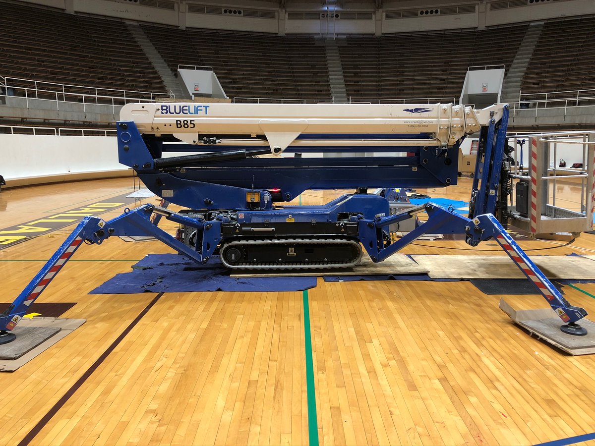 WeReachHigh's tweet photo. Weight restricted surfaces? High Access Solutions is your answer. Give us a call us at (817)243-6800 
.
.
.
.
#wereachhigh #solutions4you #reachmasterfalcon #HighAccessSolutions #spiderlift #boomlift #scissorlift #workingatheight #aeriallifts #spiderlift #rentalequipment https://t.co/5eKirBA8TW