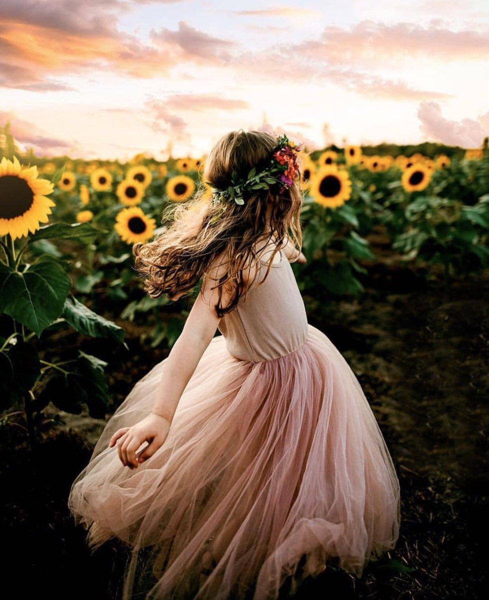 "لم أحب شيء في هذا العالم بقدر ما أحببت شعوري بالطمأنينة كلما تحدثتُ مع الله