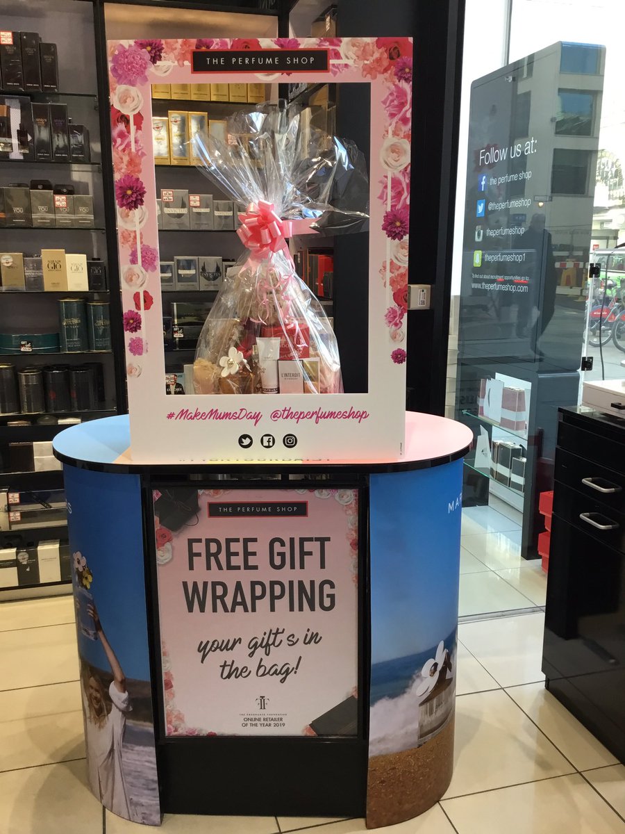 CheapsideTps's tweet image. Stuck for ideas on what to get for Mother’s Day? Look no further! We can cello your gift like in the picture or traditionally wrap it for FREE! Staff are on hand to help make you &amp;amp; your mum’s day ❤️#MakeMumsDay #nationalfragranceweek @ThePerfumeShop @stevendaytps @kellywong08