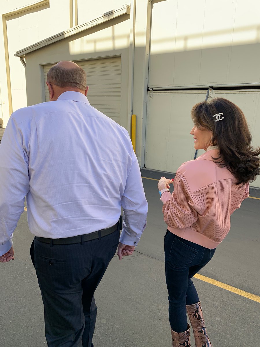 Robin_McGraw's tweet photo. Dynamic duo! ❤️❤️❤️ #PartnerInCrime https://t.co/2xUIii6aEg