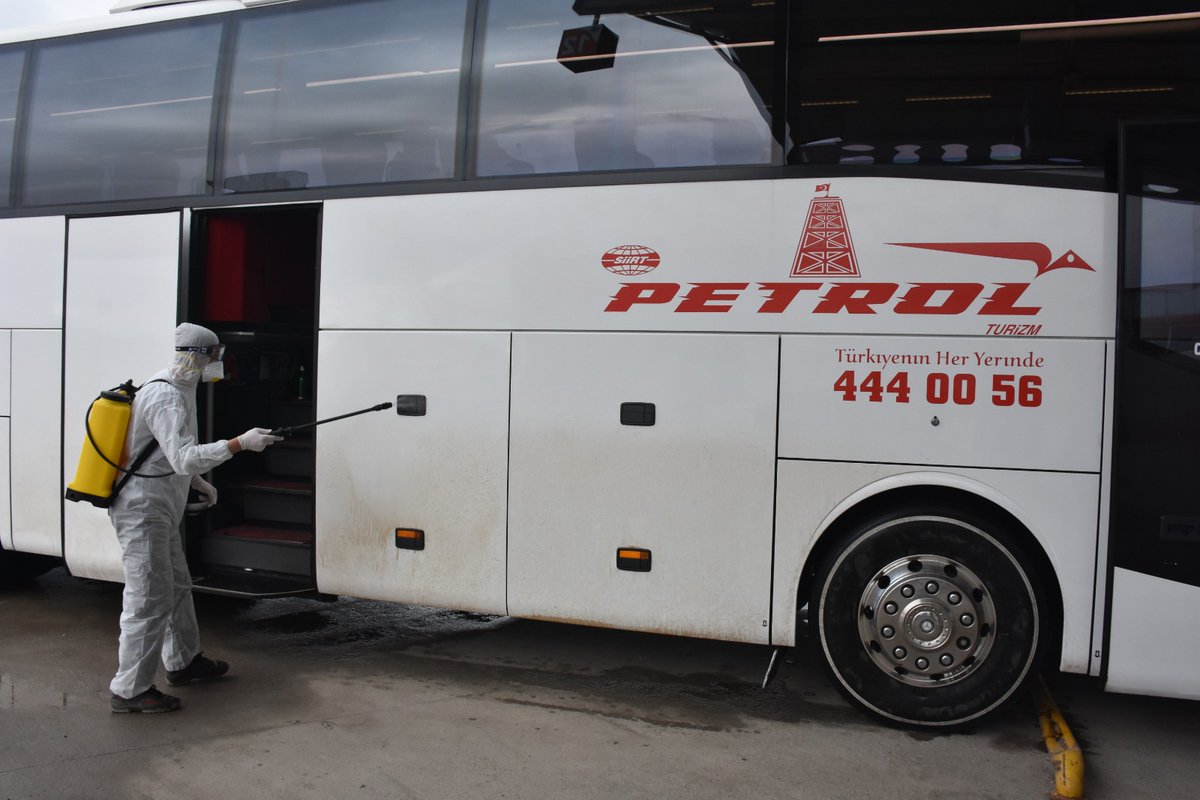 Tüm otobüslerimiz yola çıkmadan önce profesyonel ekiplerce detaylı dezenfekte çalışmaları yapılmakatadır. Ayrıca yazıhanelerimizi de unutmadık. Çünkü siz bizim için değerlisiniz. #siirtpetrol #coronaturkiye #COVID19