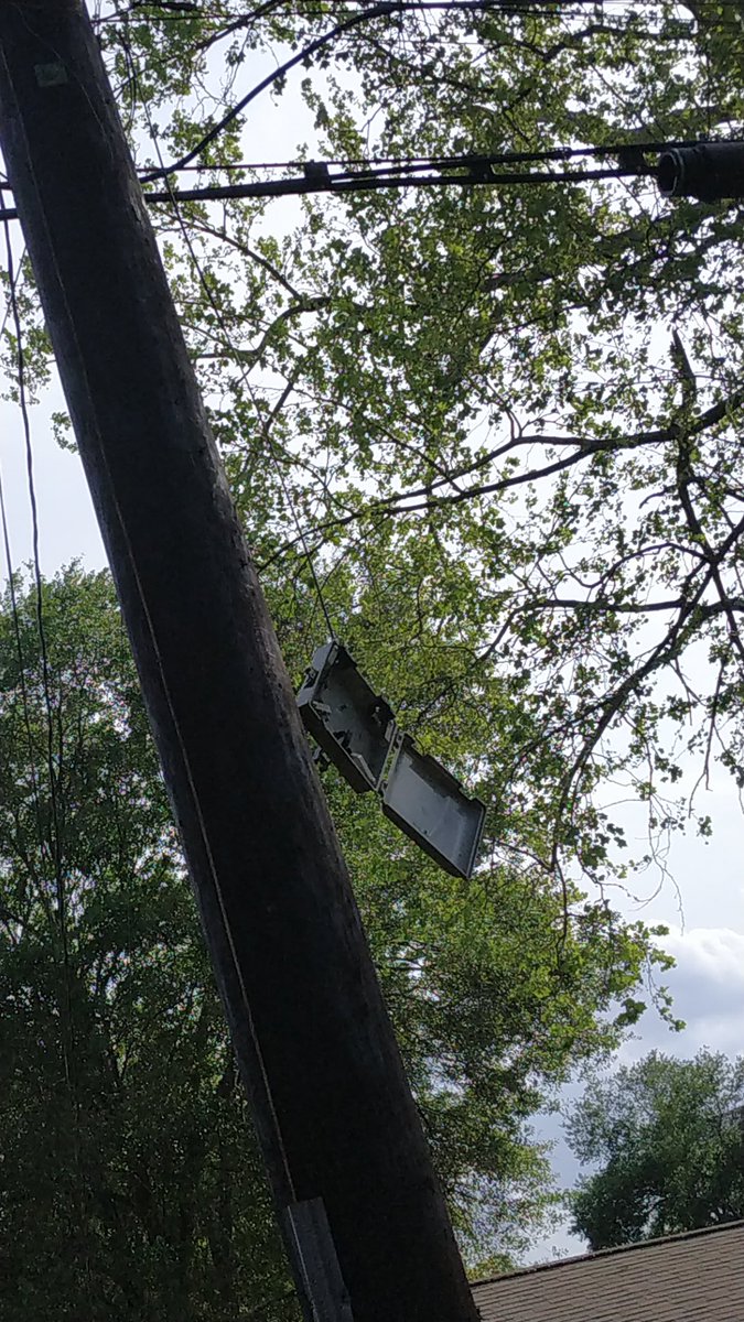dinosaur_fork's tweet photo. .@comcast I am not an xfinity customer but I think some sort of Comcast equipment is hanging from the power pole behind my house in Houston (77018). Utility company says it's not their equipment... https://t.co/7MrpTHiP0Y