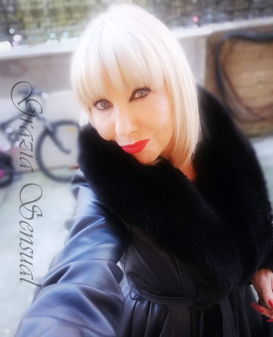 Grazia490820007's tweet photo. Buongiorno 😘
Good Morning 😘 https://t.co/F91auQZbUG