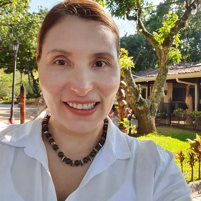 adrianagerman's tweet photo. Agradecida con la capacidad de respirar, de vivir y de compartr con otros seres humanos en su proceso de transformación y crecimiento. 🍀 🍀 Procurando generar armonía y comprensión en cada espacio que habito. 🍀 🍀 🍀 Acompañando y diseñando espacios… https://t.co/HGUBOvSpHE https://t.co/fsQX1xOdvv