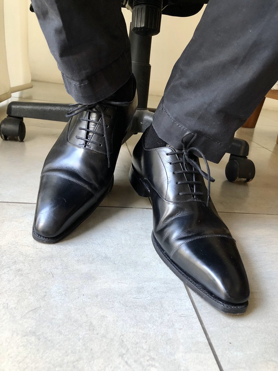 Let’s play.
#shoesaddict #shoesfetish #shoesporn