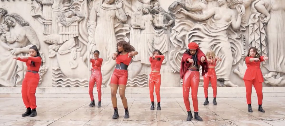 sevimxmb's tweet photo. Monbebe, do you guys know Risin’ Crew on Youtube? The girls always cover MX songs and I became a fan of their dance covers shortly after We Are Here world tour after one of the girls recognized me during the Paris concert and asked to take a picture w/ me+
https://t.co/DQihvRPC38 https://t.co/nkywxQSsai