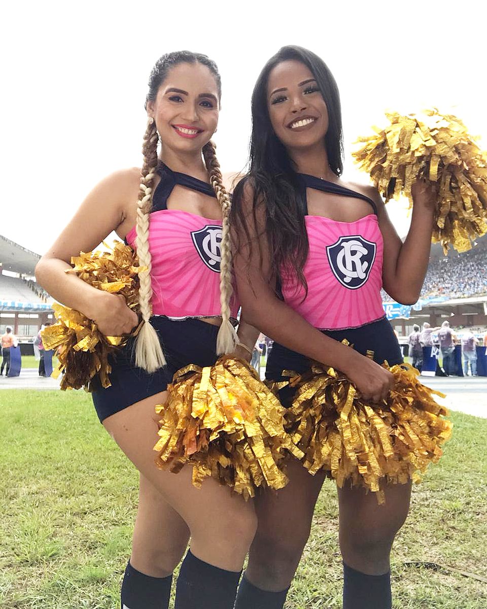LeoasAzulinas's tweet photo. Ótima semana, nação azul. Que a gente reencontre o caminho dos triunfos. 🍀☀️
#ClubedoRemo #LeoasAzulinas #Cheerleaders #Animadoras #DiadaMulher #RexPaz | 📸 @raissasarquis https://t.co/Cy8AB9Uonn