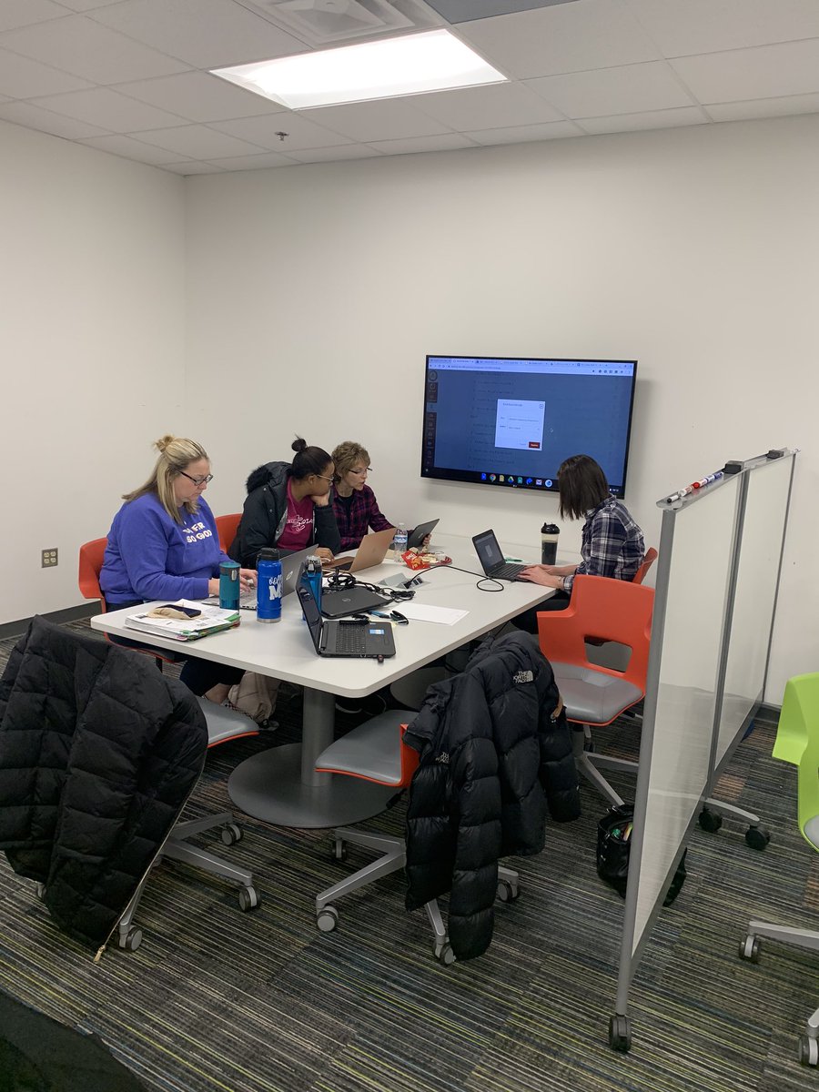 RichArkanoff's tweet photo. So proud of our CGCSC Staff! Working hard to provide Exceptional Educactional Experiences online.  #E3CG @center_grove https://t.co/Q7l03w8Dhf