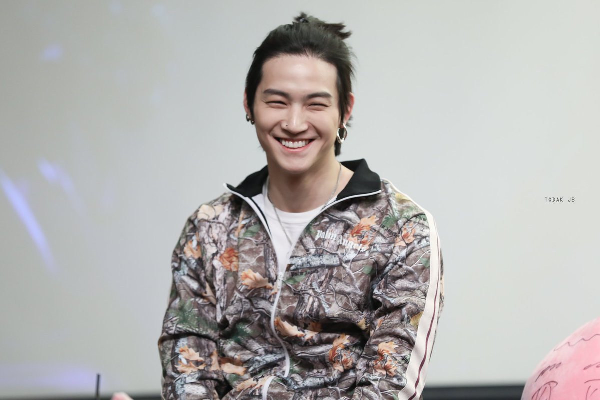 รอยยิ้มของแจบอม😁 tweet media