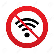 giorgio_gori's tweet photo. Nuova necessaria chiusura a #Bergamo. Oggi abbiamo dovuto spegnere il WI-FI pubblico in tutti gli spazi aperti. Si formavano infatti capannelli di persone nei pressi degli hot spot che ripetono il segnale. 
Io non so più come dirlo: STATE A CASA! https://t.co/xZ3zOY3edC