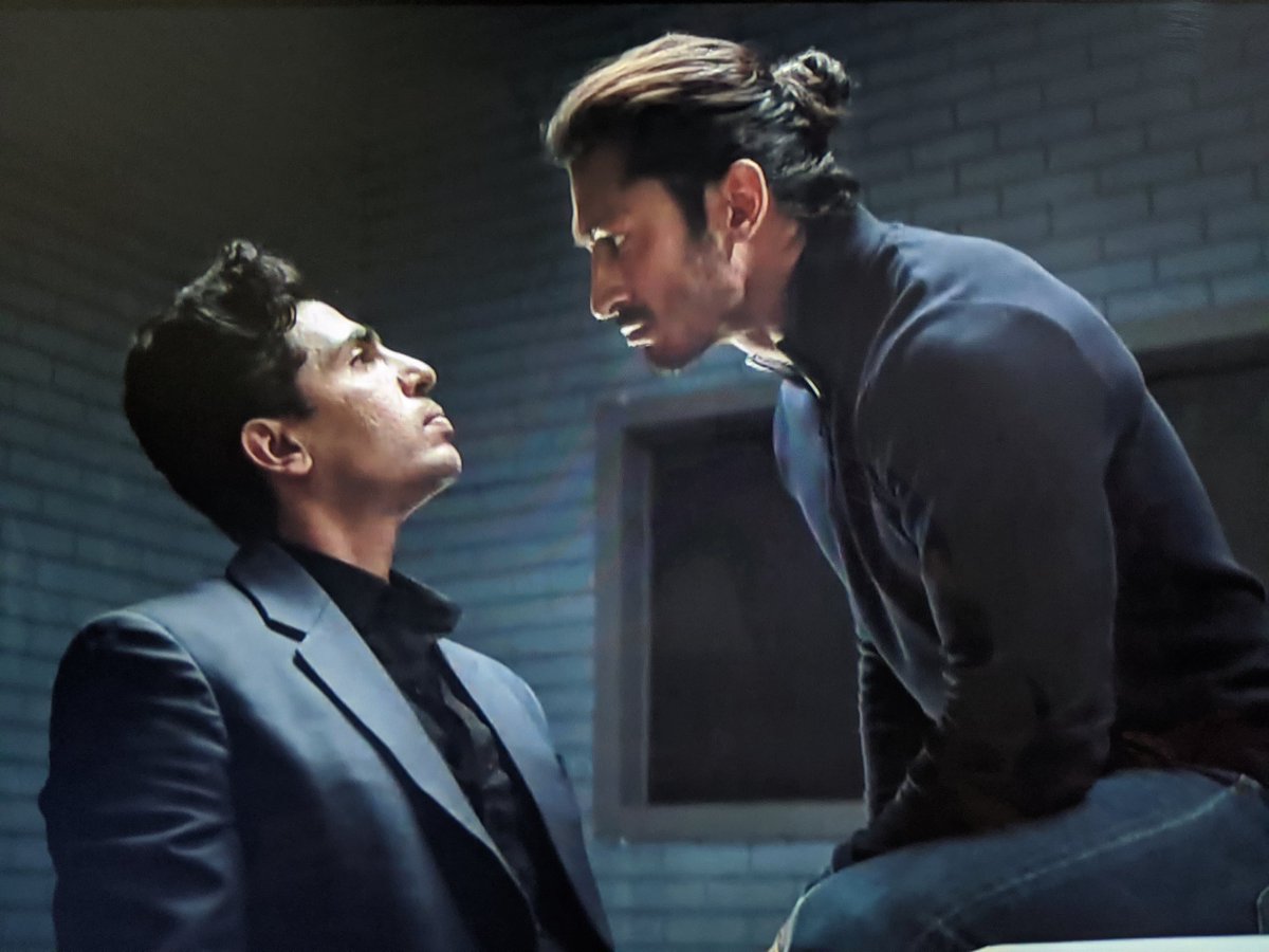 AahanaKumra's tweet image. Finally watched #Commando3 on @ZEE5Premium ! It&apos;s everything you want! Action, drama and all my friends! Love you @VidyutJammwal ! Such a 🌟! Congratulations @gulshandevaiah you know I love you! Congrats @angira_dhar @adah_sharma ! So proud of you girls! @RelianceEnt