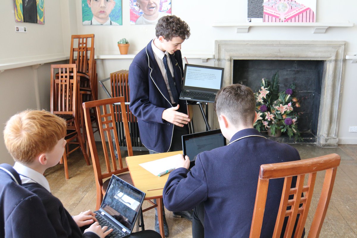 SchoolSherfield's tweet photo. Year 10s took part in Market Place Activities today. This strategy gives pupils the responsibility for planning their own learning on a topic. It develops a sense of independence &amp; builds collaborative team working skills #MarketPlaceActivities #SHFYear10 https://t.co/RiumTlNIO6