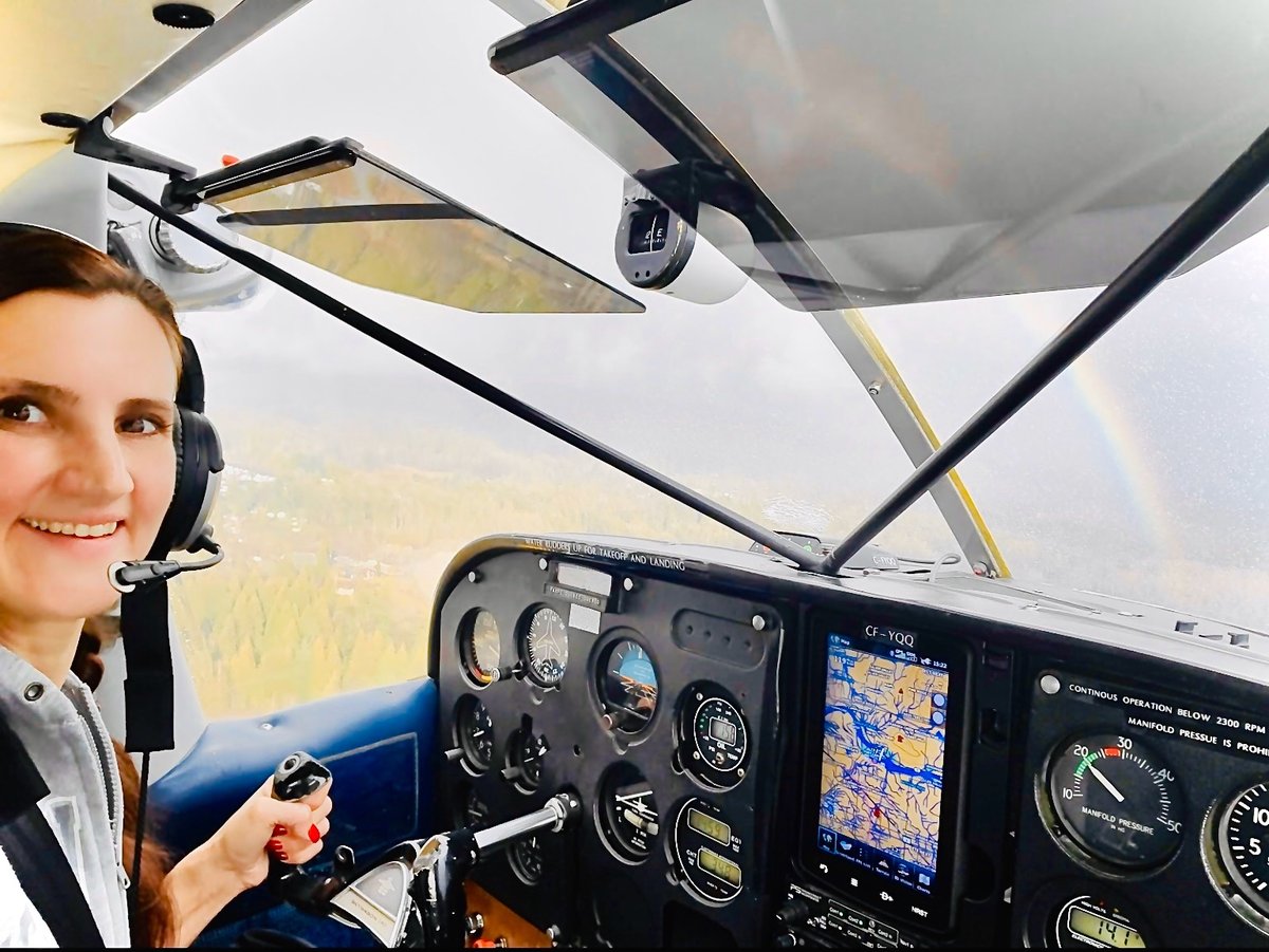 AnnaSkyDancer's tweet photo. Flying various types of aircrafts gives you new experiences, improve your skills and extend your knowledge.
.
.
.
.
.
`#annaskydancer #skydancer #pilotlife #pilot #lifeasapilot #whyifly #pilotstyle #goproaviation #aviation #airshow2020 #aerobatics #floatrating #success https://t.co/7iOStMKtRt