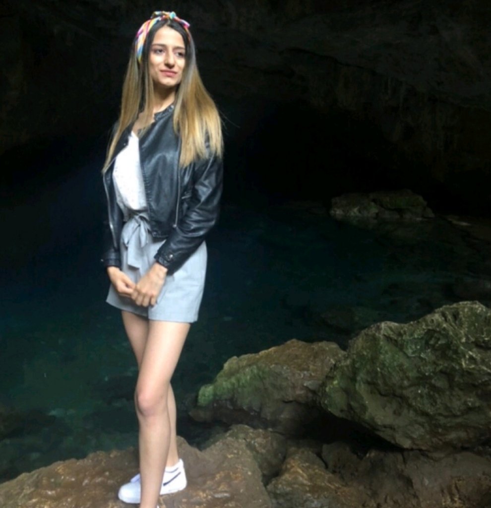 Obario2's tweet photo. Kış günü mini bile atesimi indiremedi 
Yokmu bir ifaiye hortumlu adam aşklarim... https://t.co/LEzxJ6XRJX