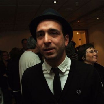 PosenLibrary's tweet photo. “Mah nishtanah…How is this night different from all other nights?”
Before moving to Ireland to film “Shalom Belfast,” Israeli author Itamar Handelman-Smith wrote of secular #Passover nostalgia in “Dreaming of Junk Food”: #StPatricksDay #ThePosenLibrary https://t.co/RVuu3HT933 https://t.co/wz3r11kT7n