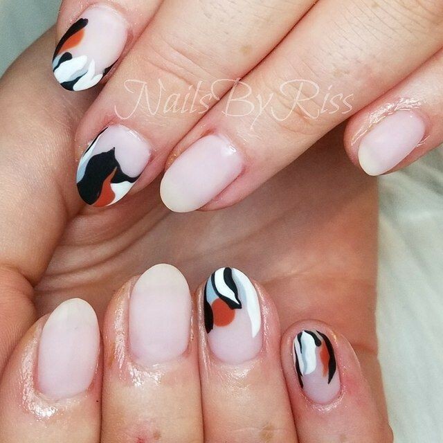 Nailstyletweets's tweet photo. Abstract #Art isn't just for museums! ⠀
⠀
Nails by @nailsbyris on #Nailstyle! ⠀
⠀
#artgallery #artmuseum #abstractart #abstract #handpainted #freehand #nailart https://t.co/5blrsFPh7o https://t.co/fx3RXRWneF