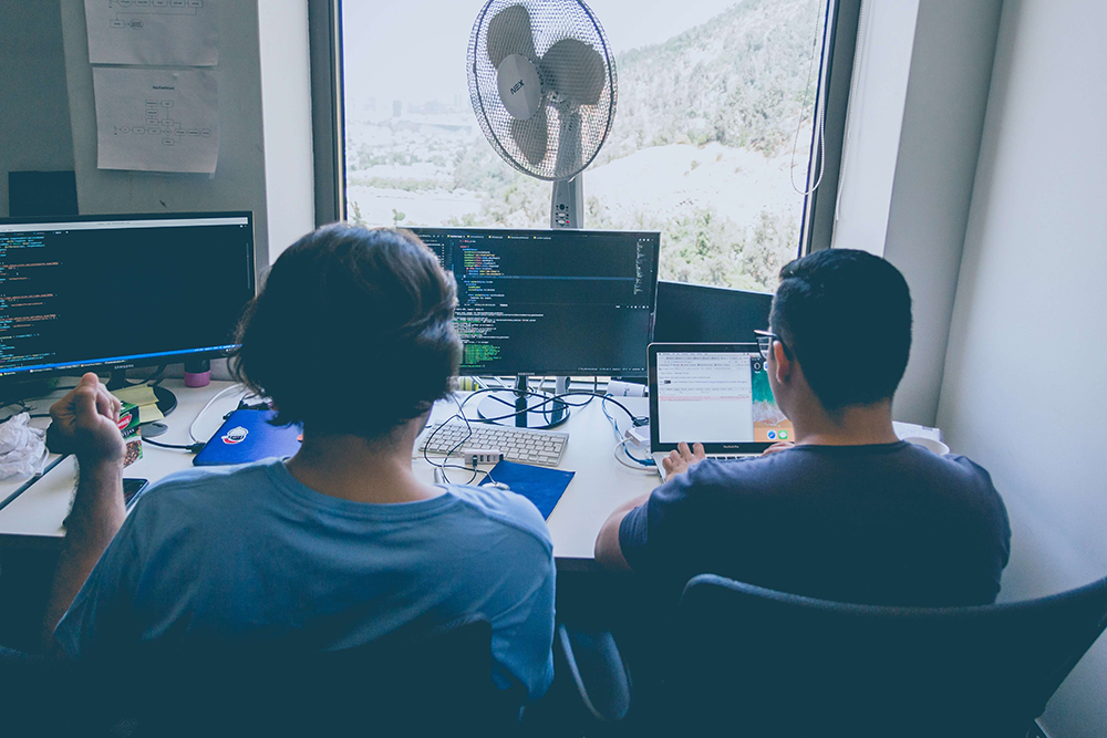 SENTIRLabs's tweet photo. Why Cybersecurity Is Growing Increasingly Difficult

Looking forward, let's take a look back at the past 12 months of the state of cybersecurity to attempt to predict the future — the good, the bad, and the changing. https://t.co/csc1IH9HEX https://t.co/KzxPXSgtvY