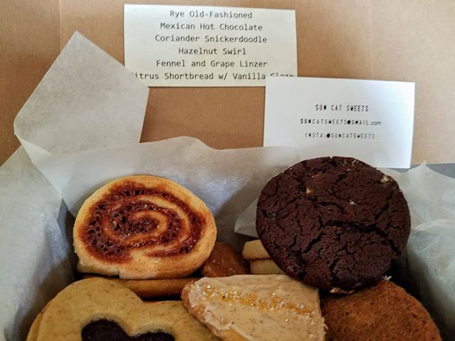 verygoodpuzzle's tweet photo. Hey Yall, exciting news!  We're joining with suncatsweets to bring cookies and puzzles to your door!  In the face of social distancing, we're offering FREE front door drop-offs to Athens, Ga folks. 
You'll find the cookies and puzz https://t.co/cpZxOdZJwT